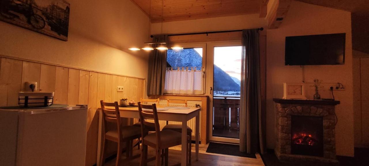 Ferienhaus Lechtaler Alpen Бах Экстерьер фото