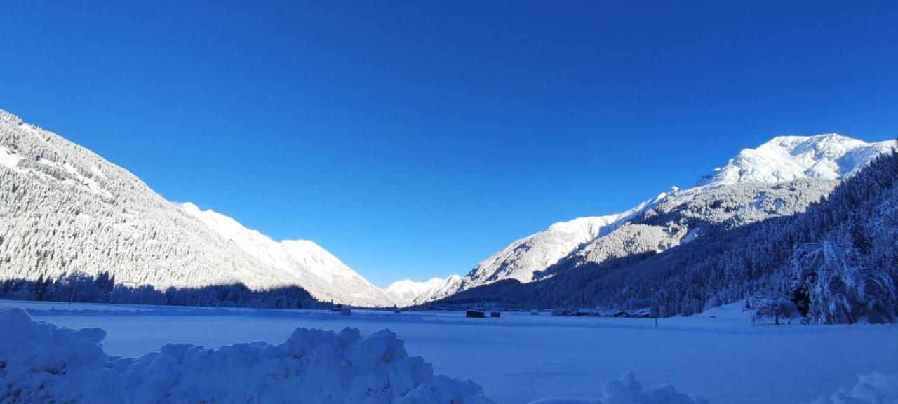 Ferienhaus Lechtaler Alpen Бах Экстерьер фото